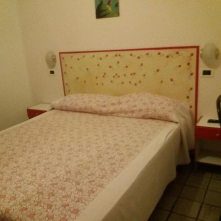 ريميني Hotel Fatima المظهر الخارجي الصورة