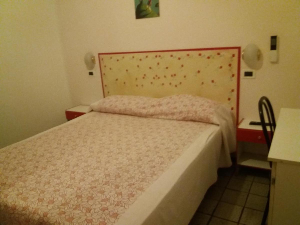 ريميني Hotel Fatima المظهر الخارجي الصورة